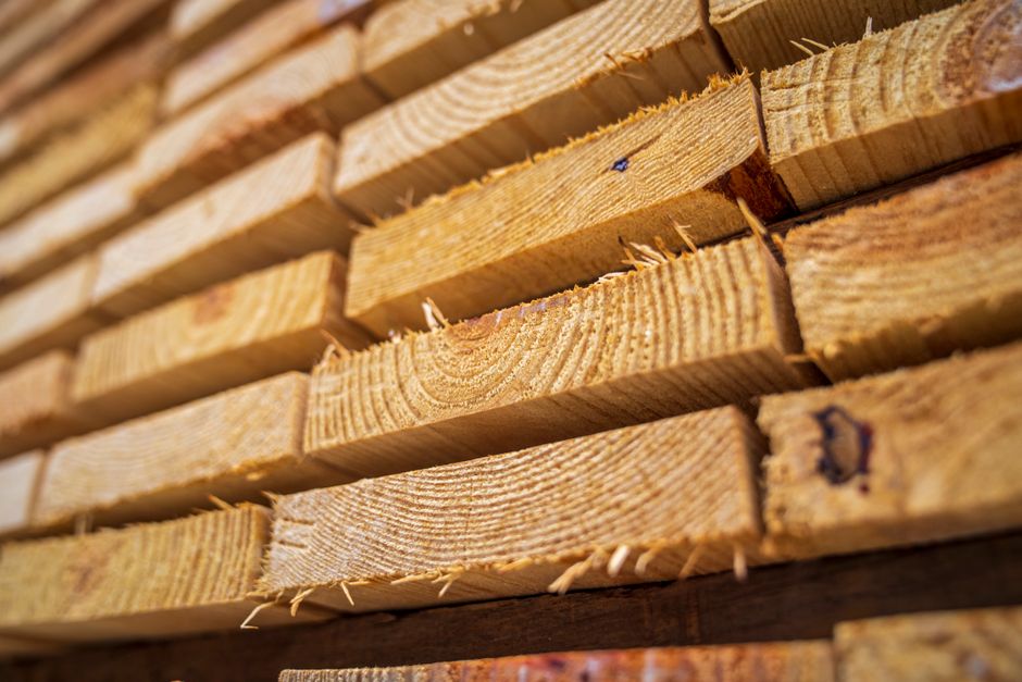 Canadian Lumber Tariffs Hit 35.9% in August: Beat the Price Hike