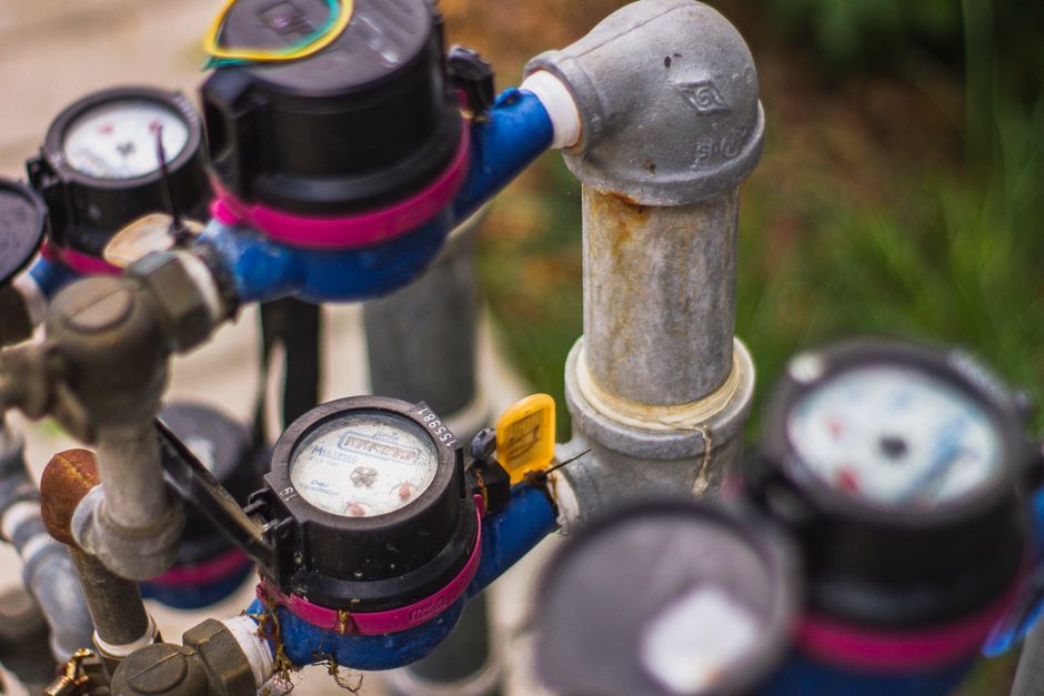 Clear a Main Sewer Line Clog: DIY Methods That Work