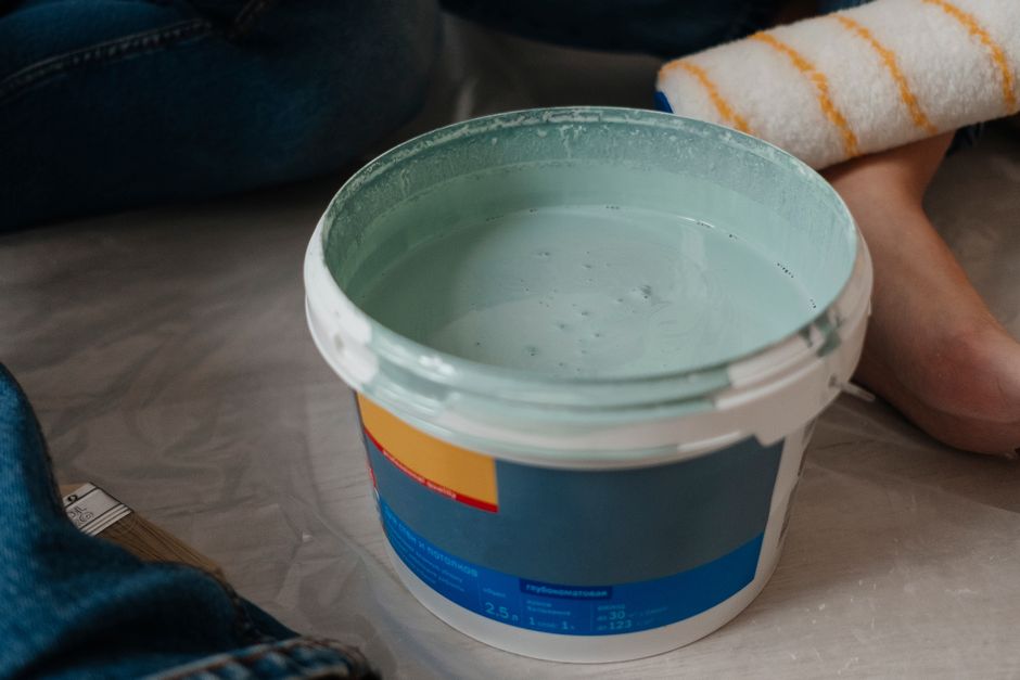 Which Bathroom Paint Finish Holds Up Better: Satin or Semi-Gloss