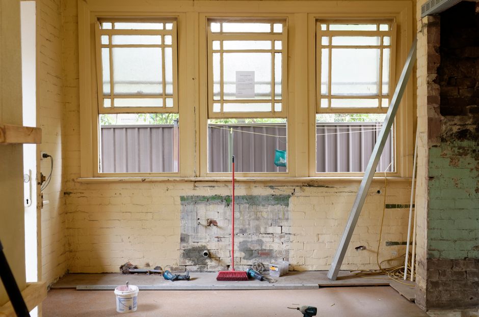 Sagging Textured Ceiling Repair: Fix It Yourself or Call a Pro